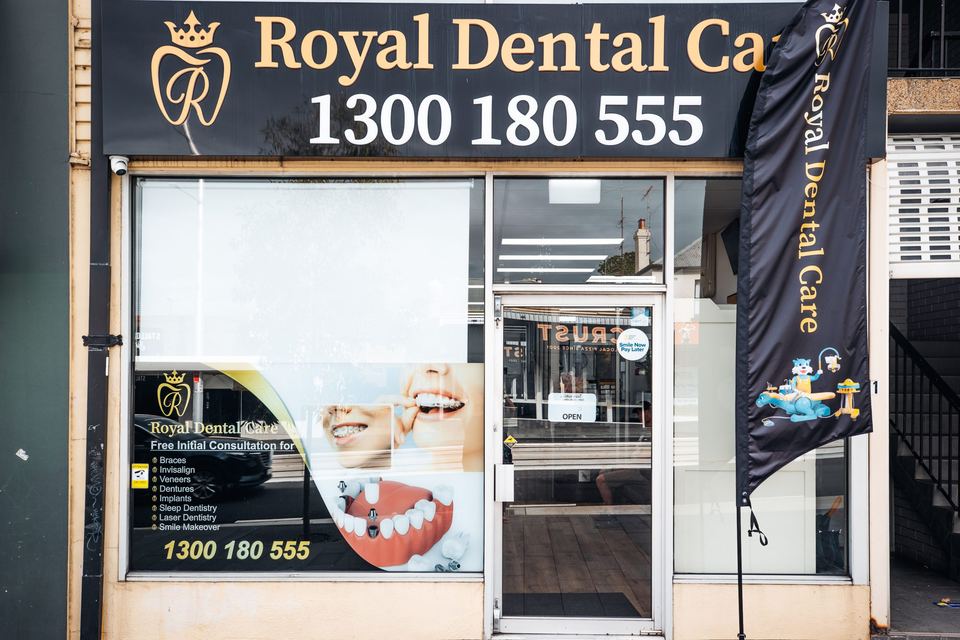 Royal Dental Care clinic storefront